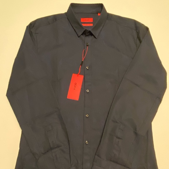 Hugo Boss button down (L) - Picture 1 of 4